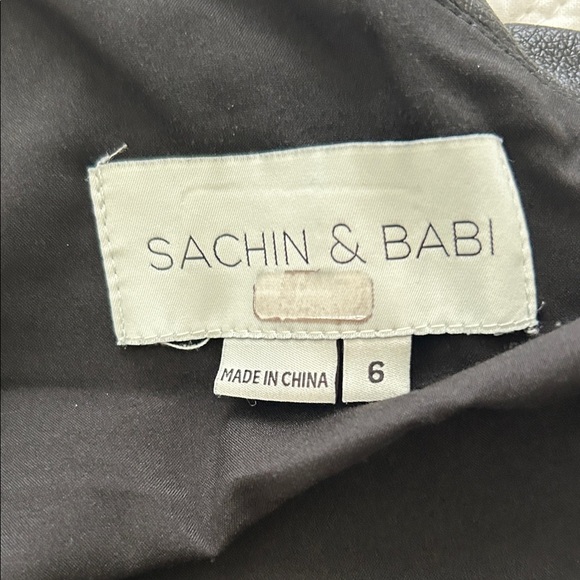 Sachin + Babi Jagger Black One-Shoulder Jumpsuit - Picture 5 of 9